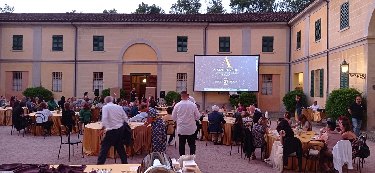 impianti audio video per eventi meeting-a-modena-reggio-emilia